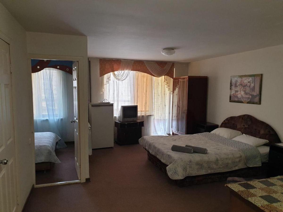 Mini Hotel Vesna Dnipro Luaran gambar